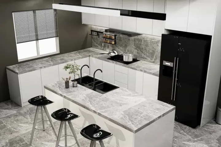 Moderna cocina blanca y gris claro con isla central, fregadero doble, taburetes negros y electrodomésticos de acero inoxidable.